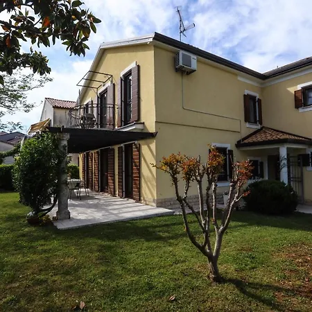 Apartamento Klaudia 4 Stars *